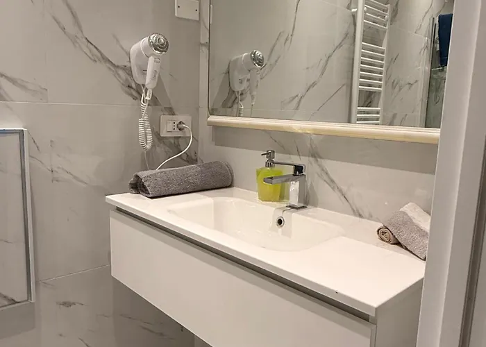 Maria Vicino Fiera Di 1 Aparthotel Rimini